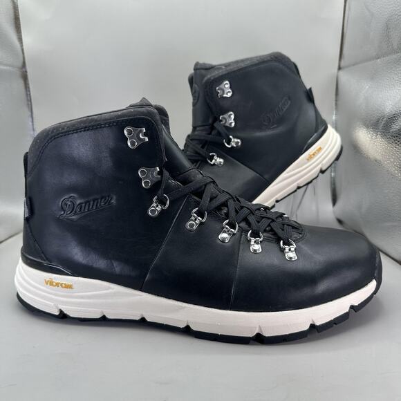 Danner Other - Danner Mountain 600 4.5" Boots Mens Size 13 Black Leather Vibram Hiking 62242